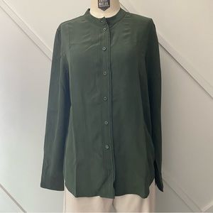 Equipment Femme Collarless Silk Long Sleeve Button Down Shirt - M